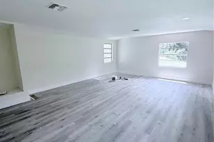 10801 N Edison Ave, Tampa, FL 33612 - Photo 39