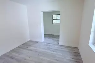 10801 N Edison Ave, Tampa, FL 33612 - Photo 25