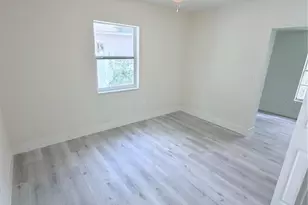 10801 N Edison Ave, Tampa, FL 33612 - Photo 21