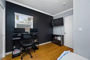 6410 Walton Way, Tampa, FL 33610 - Photo 13