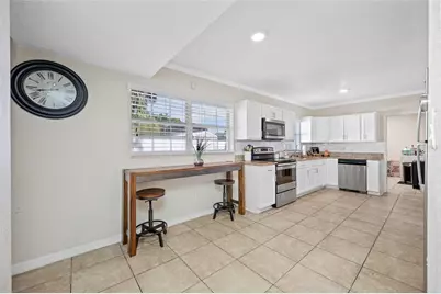 6410 Walton Way, Tampa, FL 33610 - Photo 9
