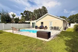 13034 Clay Ave, Largo, FL 33773 - Photo 15