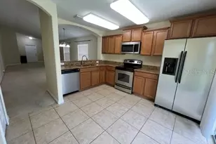 7734 Maroon Peak Dr, Ruskin, FL 33573 - Photo 5