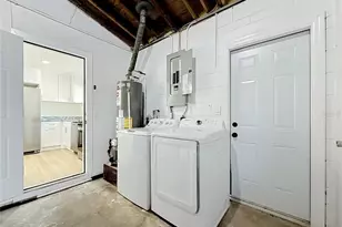 8718 94th St, Seminole, FL 33777 - Photo 35