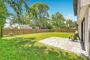 8718 94th St, Seminole, FL 33777 - Photo 39