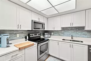 1801 E Lake Rd, Palm Harbor, FL 34685 - Photo 9
