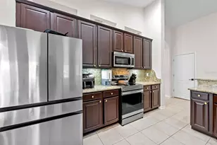 18843 Maisons Dr, Lutz, FL 33558 - Photo 15