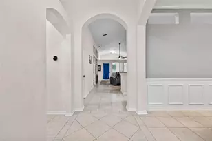 18843 Maisons Dr, Lutz, FL 33558 - Photo 7