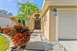 18843 Maisons Dr, Lutz, FL 33558 - Photo 5