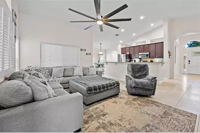 18843 Maisons Drive, Lutz, FL 33558 - Photo 9