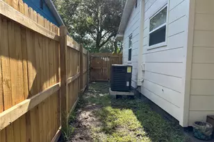 4420 Dr Martin Luther King Jr Street N, Saint Petersburg, FL 33703 - Photo 17