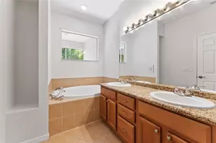 14055 Waterville Cir, Tampa, FL 33626 - Photo 37