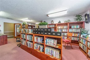 8186 Terrace Garden Dr N, Saint Petersburg, FL 33709 - Photo 65