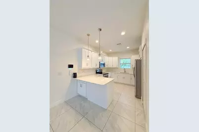 6690 54th Avenue N, Saint Petersburg, FL 33709 - Photo 9