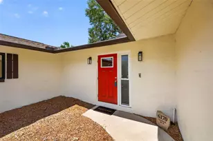 6170 Sundown Dr, Saint Petersburg, FL 33709 - Photo 3