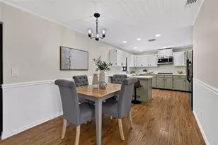 6170 Sundown Dr, Saint Petersburg, FL 33709 - Photo 7