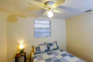 1219 E Emma St, Tampa, FL 33603 - Photo 15