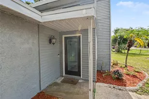 2409 11th Ave SE, Ruskin, FL 33570 - Photo 3