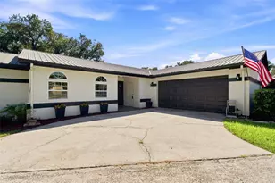 7233 Woodbrook Dr, Tampa, FL 33625 - Photo 3
