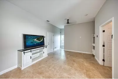 708 S 22nd Street, Tampa, FL 33605 - Photo 13