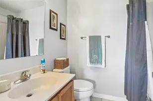 4864 Tuscan Loon Dr, Tampa, FL 33619 - Photo 9