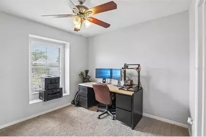 4864 Tuscan Loon Drive, Tampa, FL 33619 - Photo 11