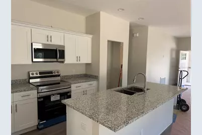 34281 Manuel Street, Webster, FL 33597 - Photo 7