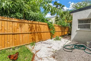2000 27th Ave N, Saint Petersburg, FL 33713 - Photo 29