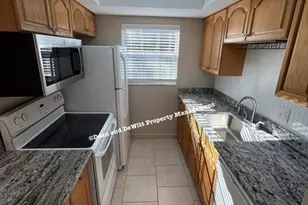 650 Pinellas Point Dr S, Saint Petersburg, FL 33705 - Photo 13