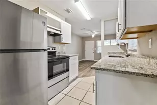 6014 S 6th St, Tampa, FL 33611 - Photo 7