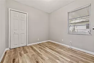 6014 S 6th St, Tampa, FL 33611 - Photo 11