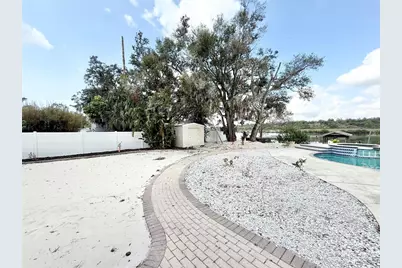 6710 Myrna Drive, Tampa, FL 33619 - Photo 9