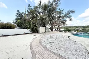 6710 Myrna Dr, Tampa, FL 33619 - Photo 9