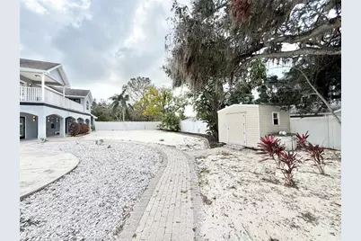 6710 Myrna Drive, Tampa, FL 33619 - Photo 11