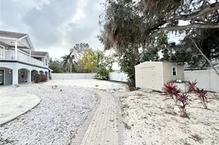 6710 Myrna Dr, Tampa, FL 33619 - Photo 11