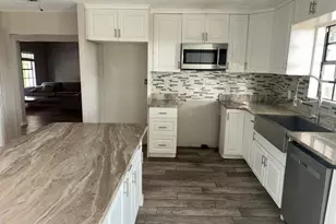 9901 Davis St, Gibsonton, FL 33534 - Photo 21