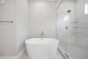 210 S Shore Crest Dr, Tampa, FL 33609 - Photo 45