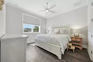 210 S Shore Crest Dr, Tampa, FL 33609 - Photo 27