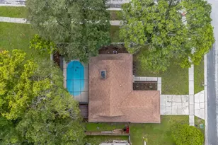 17717 Cranbrook Dr, Lutz, FL 33549 - Photo 7