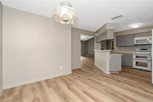 17717 Cranbrook Dr, Lutz, FL 33549 - Photo 21