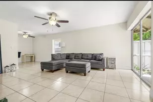 7310 Baja Ct, Tampa, FL 33634 - Photo 7