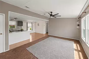 739 Driftwood Ln, Tarpon Springs, FL 34689 - Photo 13