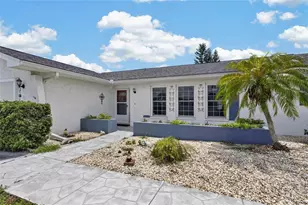 1743 Coco Palm Cir, Sun City Center, FL 33573 - Photo 3