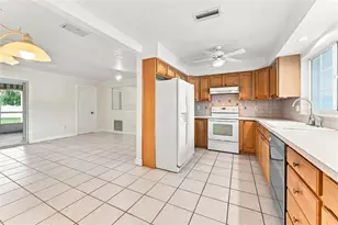 1773 London Ln, Clearwater, FL 33756 - Photo 23