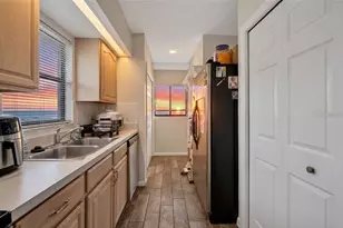 828 Bahia Del Sol Dr, Ruskin, FL 33570 - Photo 19
