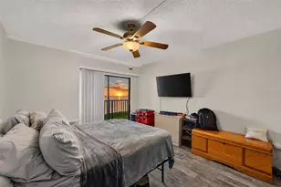 828 Bahia Del Sol Dr, Ruskin, FL 33570 - Photo 21