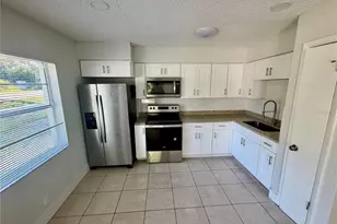 10123 N 11th St, Tampa, FL 33612 - Photo 3