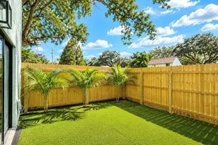 12414 Touchton Dr, Tampa, FL 33617 - Photo 17