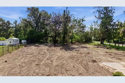 39211 Jarvis Street, Dade City, FL 33523 - Photo 3