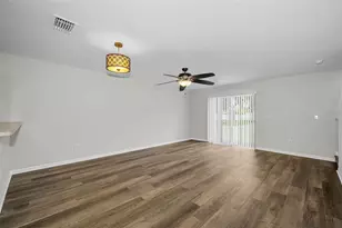 8013 Sutton Terrace Ln, Tampa, FL 33615 - Photo 13